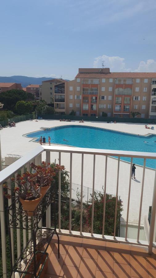 Appartement très agréable Fréjus Exterior foto